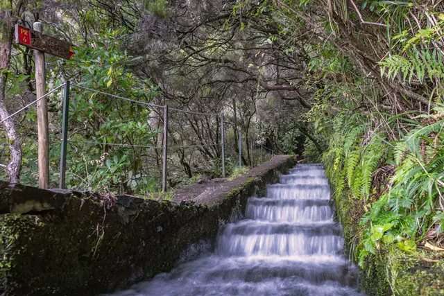 Vereda do Túnel do Cavalo, odcinek szlaku w rejonie Rabaçal